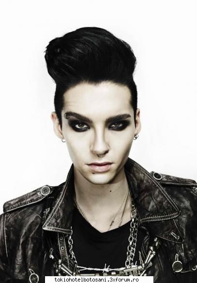 Bill in Saturn comercial - miha_tokio_hotel - Bill Kaulitz(vocal)
