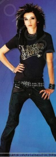 Bill lovit de David - poate sunt niste zvonuri pt a mai vinde cineva - Bill Kaulitz(vocal)