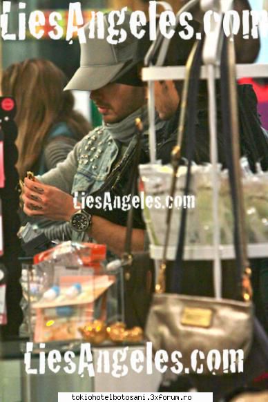 Bill new tattoo - Mie nu imi place foarte mult noul tatuaj... =) - Bill Kaulitz(vocal)