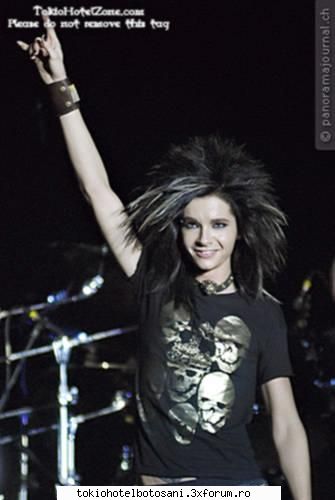 Bilutzu bolnav - pe romaneste e racit cobza mititelu =( =( pupalar - Bill Kaulitz(vocal)
