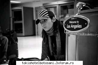 Ce fac baietii cand se relaxeaza???? - Bill asteapta cumintel - Tokio Hotel