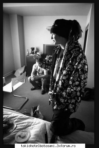 Ce fac baietii cand se relaxeaza???? - ElecktryzZza - Tokio Hotel