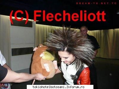 Ce mai ascunde Tom? - si billutzu' are jucarele:X X:X - Tom Kaulitz(chitara)