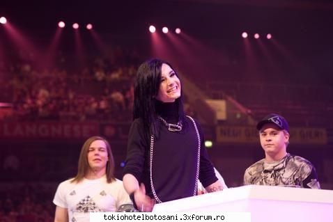 Comet 2008 - are pectorali formati :D de la sala - Tokio Hotel