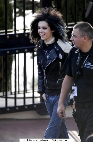 Interzis... - a ? :D ioti aici ? se vede ? - Tokio Hotel