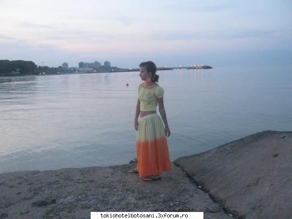 Laura^^ - calm tatyann`,pun acum! - Haideti sa ne cunoastem!