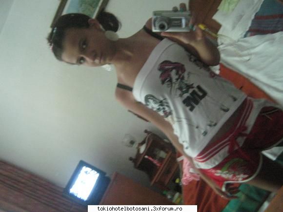 Laura^^ - in camera de hotel din neptun:D - Haideti sa ne cunoastem!