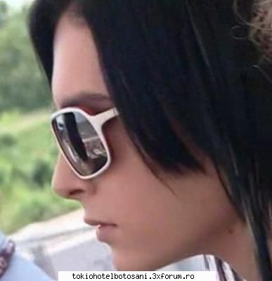 OMG Bill chiar e cu una! - nu faceam nimik .. bn poate ash fi trista pentru - Bill Kaulitz(vocal)