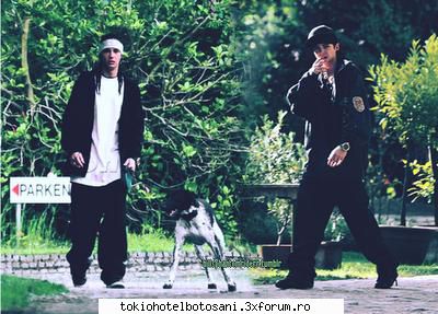 PoZe...2011.........!!!! - ce catelus momos =) :) :D - Tom Kaulitz(chitara)