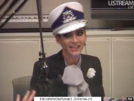 PoZe...2011.........!!!! - luisa - Tom Kaulitz(chitara)