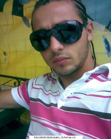 Porecle - ce inocent da e tot drogat :))) LOL:X da`l iubesc - Cafenea