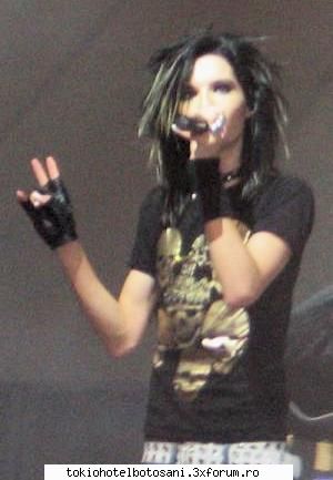 PozZzE TH(Pe Scena):X - Peace!:!::! nah c dragalas e el:X - Poze