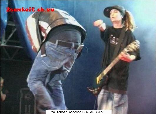 Poze cu Bill+comenatrii - tom ,i-au cazut pantalonii...e al vostru - Poze