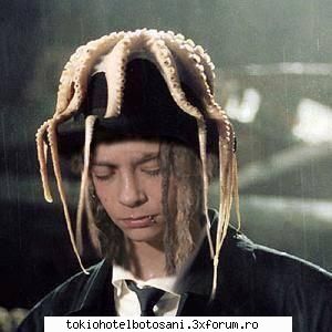 Poze cu tomy comice - tom ...asta este noul trend al toamnei in materie - Poze