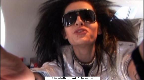 Scrisoare pentru Ina - vai THoamne deci..eu una ma topesc cand aud - Bill Kaulitz(vocal)