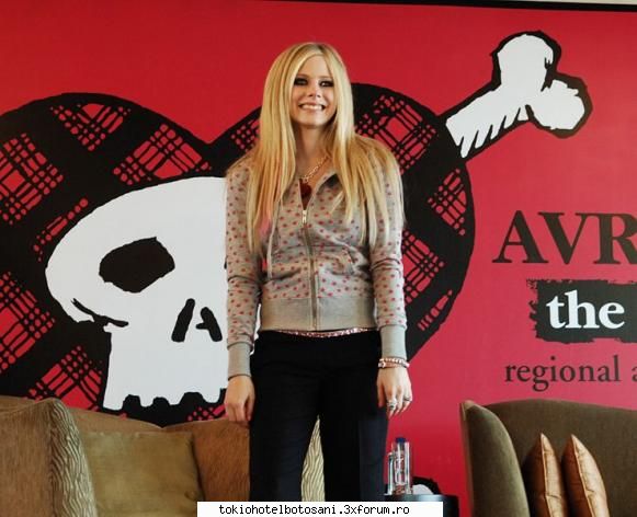 avril lavigne - si eu am noul ei album... da parca melodiile nu - Alte formatii/cantareti