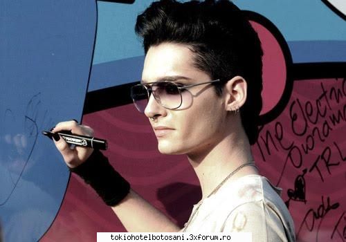 bill kaulitz 2011 - ati renunta sa fiti fani ai lui bill sau sa - Bill Kaulitz(vocal)