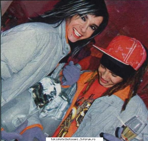 brithey of the 2007 - am gasit pe un site... poze de la ziua celor 2 - Tom Kaulitz(chitara)