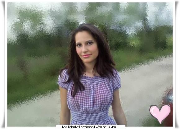 buna! - buna! ma numesc madalina ...am 15 ani si ador - Haideti sa ne cunoastem!