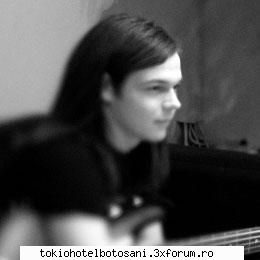 galerie georg - cauta... poate gasesty ceva... draga georg - Georg Listing(chitara bass)