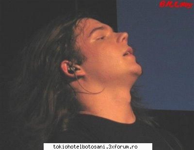 galerie georg - saracul deja nu mai poate - Georg Listing(chitara bass)