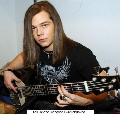 galerie georg - ding dang.. printre copacii:)) - Georg Listing(chitara bass)
