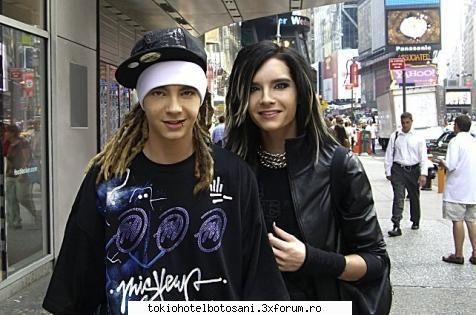 galery - shi asta e facuta tot in new york - Bill Kaulitz(vocal)