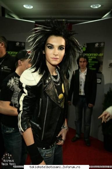 galery - acuma va pun poza originala - Bill Kaulitz(vocal)