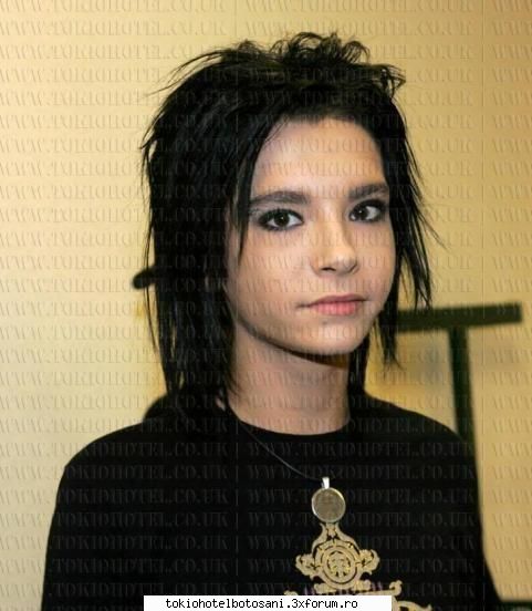 galery - cand vad poza asta...imi vine sa ma duc ji sa`i - Bill Kaulitz(vocal)