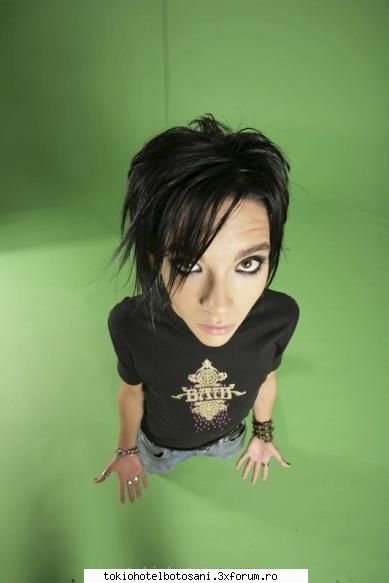 galery - deci..stiu ca pozele sunt vechi..din 2006 dar - Bill Kaulitz(vocal)