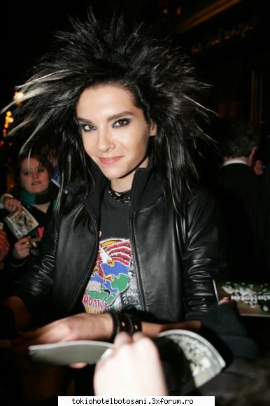 galery - imi place privirea - Bill Kaulitz(vocal)