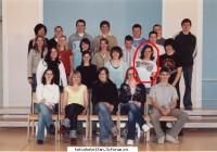 george cu colegii de clasa - uite e ala incercuit =D - Georg Listing(chitara bass)