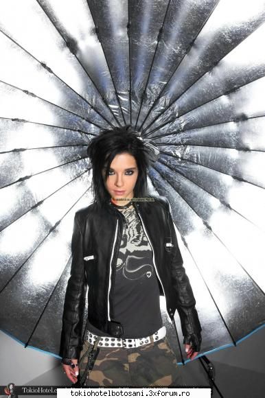 o zi cu bill - maaa rooog.... o zi ku bill...ce n-as - Bill Kaulitz(vocal)