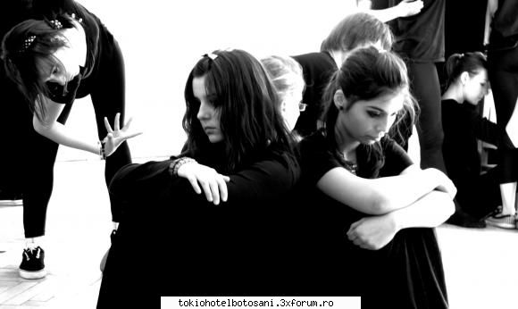 photos with us ;) - poze d la examenX:X:X: copac mai plastic - Haideti sa ne cunoastem!