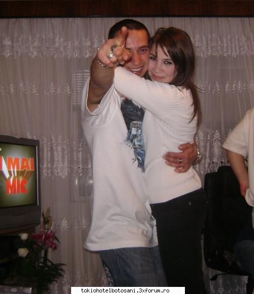 photos with us ;) - eu cu varu meu din Spania :X - Haideti sa ne cunoastem!