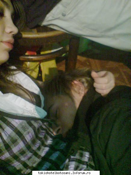 photos with us ;) - revelionn dormeam pe jos cu kindu... :D - Haideti sa ne cunoastem!