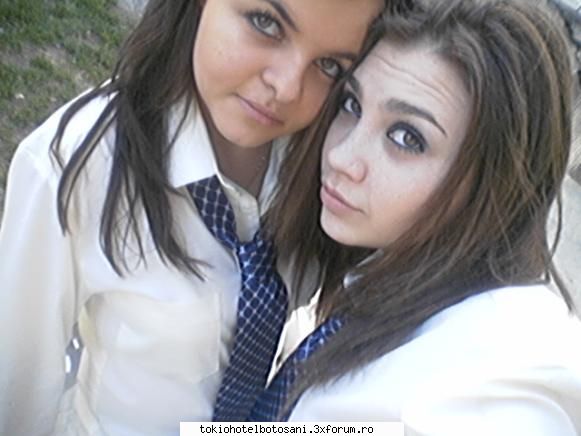 photos with us ;) - deja vad dublu :) =)) deci uitatzi`va aicea :D eu - Haideti sa ne cunoastem!