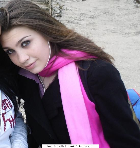 photos with us ;) - ba da :) dak vrei le schimb...le fac si mai mari - Haideti sa ne cunoastem!