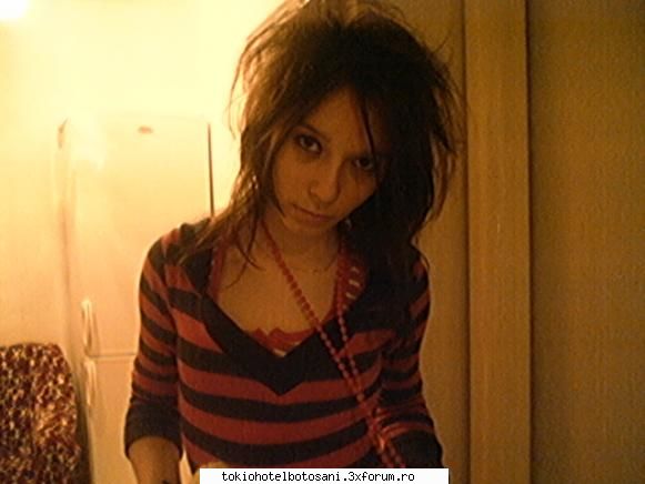 photos with us ;) - ioo..; knak knak? who is there? ME I kill - Haideti sa ne cunoastem!