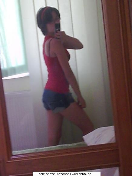 this is me(andreea adina) - ok pun acum! si referitor l aintrebarea ta gia,am - Haideti sa ne cunoastem!