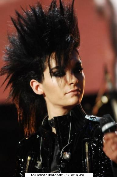 waw...bill :X - DA! Uite ce bine`i statea:( - Bill Kaulitz(vocal)